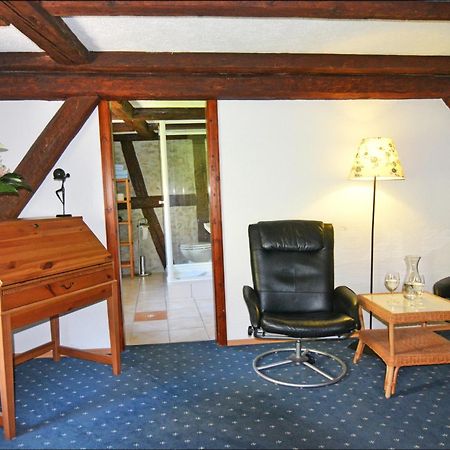 Hotel Herberge Zur Traube Bad Wimpfen Room photo
