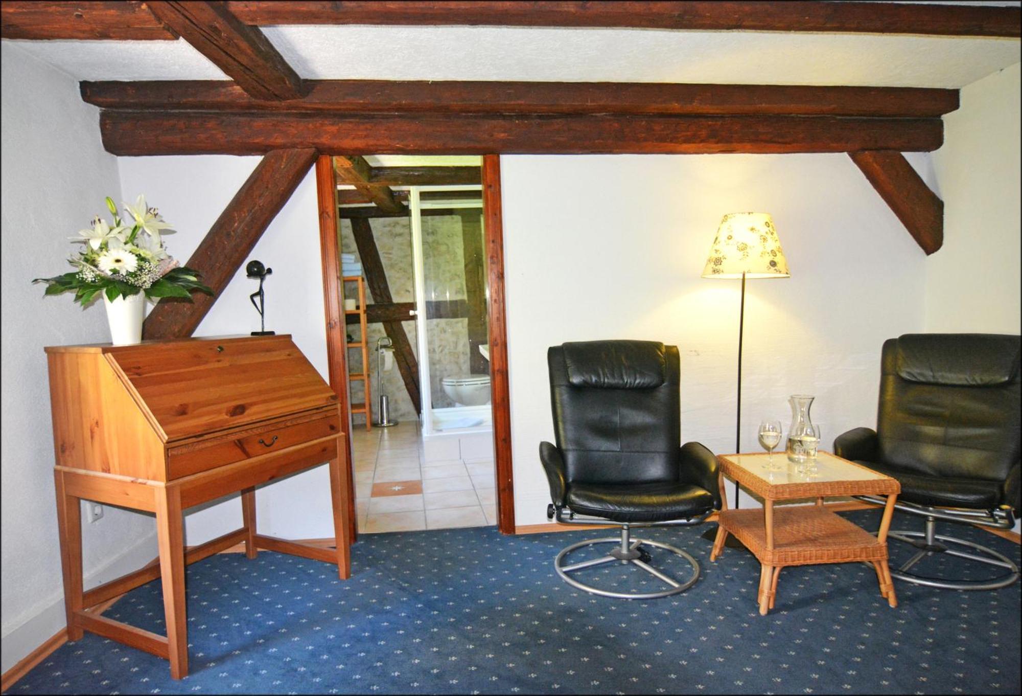 Hotel Herberge Zur Traube Bad Wimpfen Room photo