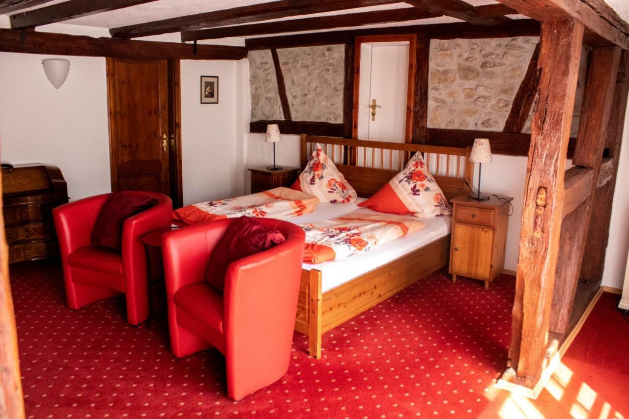 Hotel Herberge Zur Traube Bad Wimpfen Exterior photo